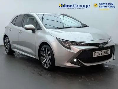 Second-hand Toyota Corolla Design 2022 Argintiu Hatchback
