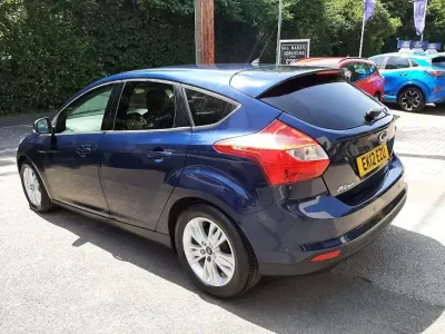 Used Ford Focus 95 HP (69 kW) 2012 Ink blue Hatchback