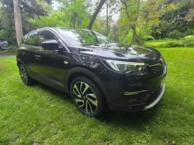 Used Vauxhall Grandland X Elite 130 HP (95 kW) 2019 Black SUV