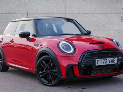 Używany Mini Cooper S Hatch 176 KM (129 kW) 2023 Czerwony Hatchback
