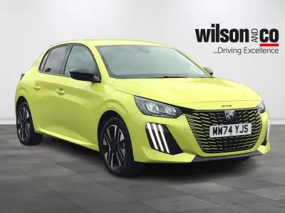 Used Peugeot 208 Allure 100 HP (73 kW) 2024 Yellow Hatchback