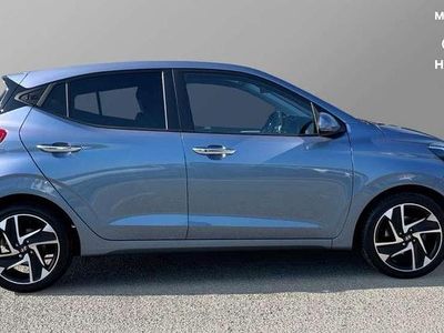 Used Hyundai i10 Premium 63 HP (46 kW) 2024 Blue Hatchback