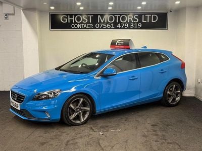Begagnad Volvo V40 R-Design 120 HK (88 kW) 2015 Blå Halvkombi