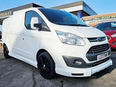 Used Ford Transit Custom Limited 130 HP (95 kW) 2017 White Van