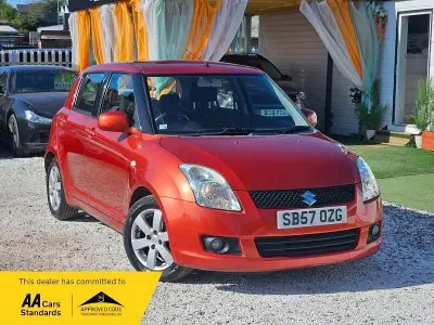 Begagnad Suzuki Swift GLX 102 HK (75 kW) 2008 Orange Halvkombi