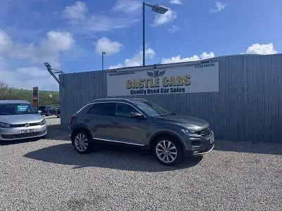 Usado VW T-Roc SEL 115 HP (84 kW) 2018 Cinzento SUV