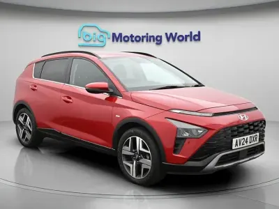 Używany Hyundai Bayon Premium 120 KM (88 kW) 2024 Czerwony SUV