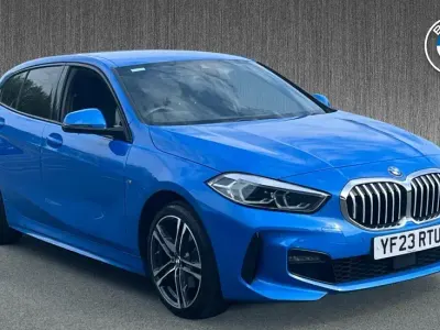 Usado BMW 118 M Sport 134 CV (98 kW) 2023 Azul Utilitario