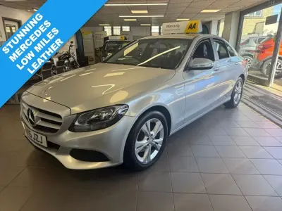 Usado Mercedes C200 SE 184 HP (135 kW) 2015 Prateado Sedan