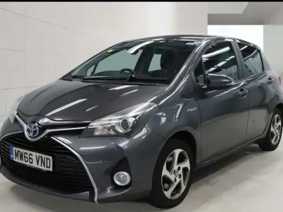 Used Toyota Yaris Hybrid 2017