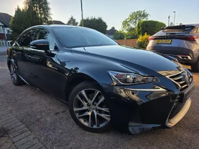 Used Lexus IS300h Executive Line 223 HP (164 kW) 2017 Black Sedan