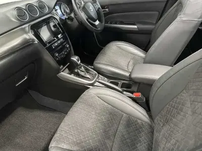 Used Suzuki Vitara SZ5 115 HP (84 kW) 2023 Galactic grey metallic SUV