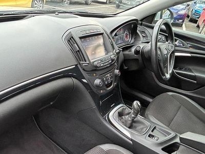 Second-hand Vauxhall Insignia S 168 CP (123 kW) 2017 Gri Hatchback