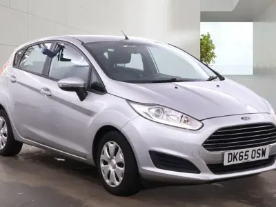 Used Ford Fiesta Style 95 HP (69 kW) 2015 Silver Hatchback