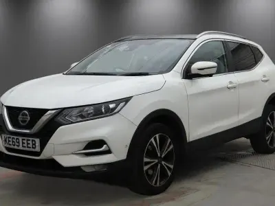 Used Nissan Qashqai N-Connecta 140 HP (102 kW) 2020 White SUV