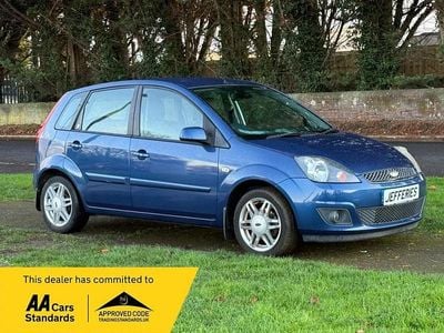 Blue Used 2007 Ford Fiesta Ghia Hatchback | £2,495 (Expensive)