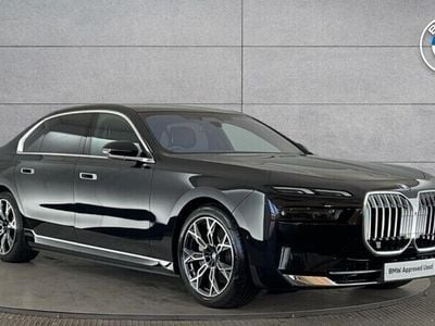 BMW i7