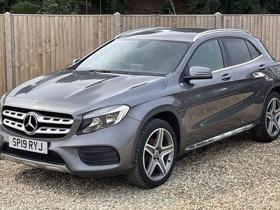 Mercedes GLA200