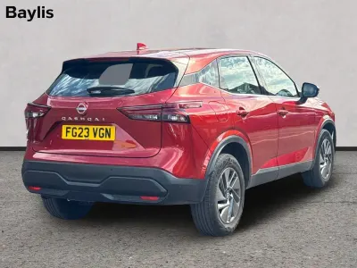 Used Nissan Qashqai Acenta Premium 138 HP (101 kW) 2023 Red SUV