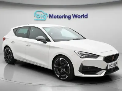 Used Cupra Leon VZ3 300 HP (220 kW) 2023 White Hatchback