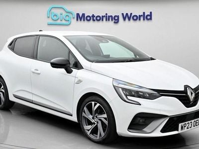 Used Renault Clio V RS Line 90 HP (66 kW) 2023 White Hatchback