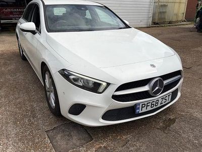 Used Mercedes A180 Executive 116 HP (85 kW) 2018 White Hatchback