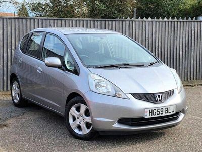 Begagnad Honda Jazz ES 100 HK (73 kW) 2009 Silver Halvkombi