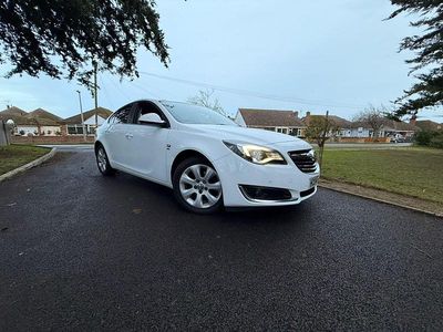 White Used 2014 Vauxhall Insignia SRi Hatchback | £3,738 (Good price)