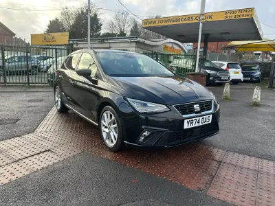 Begagnad Seat Ibiza FR 2024 Svart Halvkombi