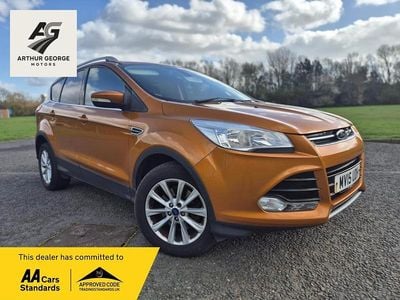 Used Ford Kuga Titanium 150 HP (110 kW) 2015 Orange SUV
