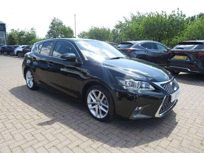 Lexus CT200h