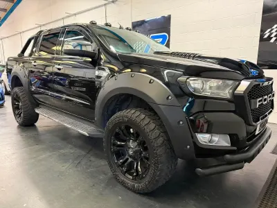 Used Ford Ranger Limited 200 HP (147 kW) 2016 Black Pickup