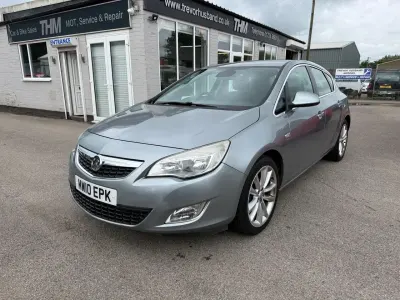 Used Vauxhall Astra 115 HP (84 kW) 2010 Silver Hatchback