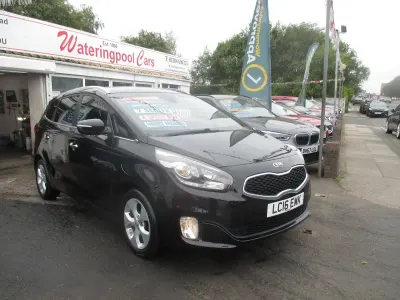 Used Kia Carens