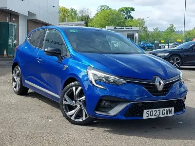 Używany Renault Clio V RS Line 90 KM (66 kW) 2023 Niebieski Hatchback