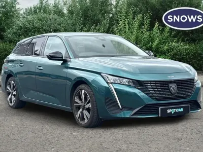 Used Peugeot 308 Allure 131 HP (96 kW) 2022 Blue Estate
