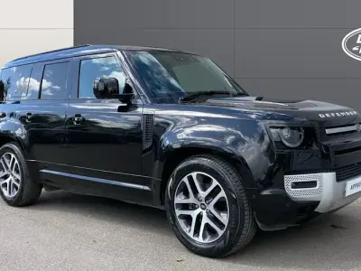 Usado Land Rover Defender 249 HP (183 kW) 2023 SUV