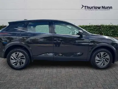 Used Nissan Qashqai Acenta Premium 140 HP (102 kW) 2024 Black SUV