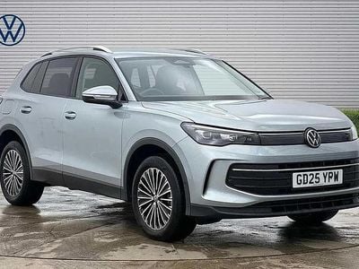 Usado VW Tiguan Match 204 HP (150 kW) 2025 Prateado SUV
