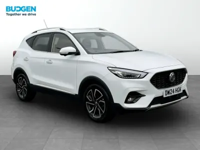 Używany MG ZS Exclusive 111 KM (81 kW) 2024 Biały SUV