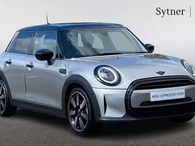 Used Mini Cooper Exclusive 134 HP (98 kW) 2023 Silver Hatchback