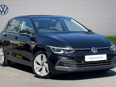 Used VW Golf VIII Style 147 HP (108 kW) 2021 Black Hatchback