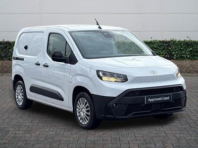 Used Toyota Proace 120 HP (88 kW) 2025 White MPV