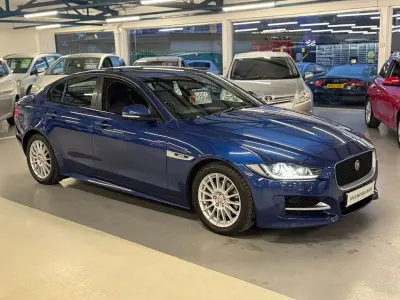 Used Jaguar XE R-Sport 163 HP (119 kW) 2016 Blue Sedan