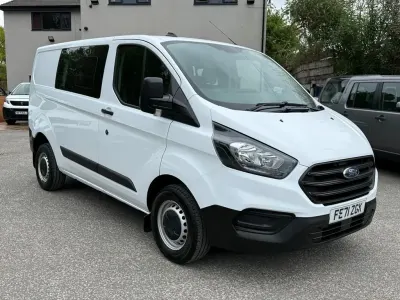 Gebraucht Ford Transit Custom 105 PS (77 kW) 2022 Weiß Van