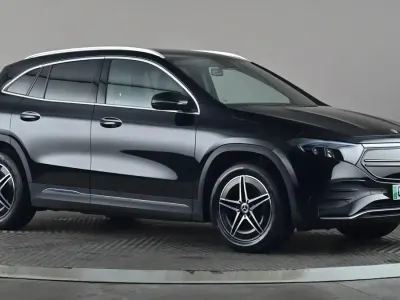 Begagnad Mercedes EQA250+ AMG line 139 kW (190 HK) 2023 Svart SUV