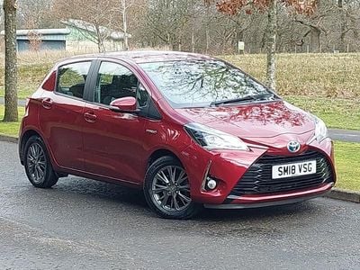 Usado Toyota Yaris Hybrid 100 HP (73 kW) 2018 Vermelho Citadino