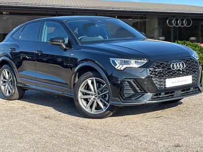 Używany Audi Q3 Black Edition 245 KM (180 kW) 2023 Czarny SUV