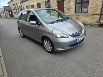 Used Honda Jazz SE 83 HP (61 kW) 2006 Silver Hatchback