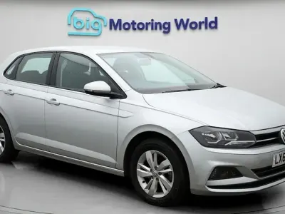 Usado VW Polo SE 80 HP (58 kW) 2019 Prateado Citadino